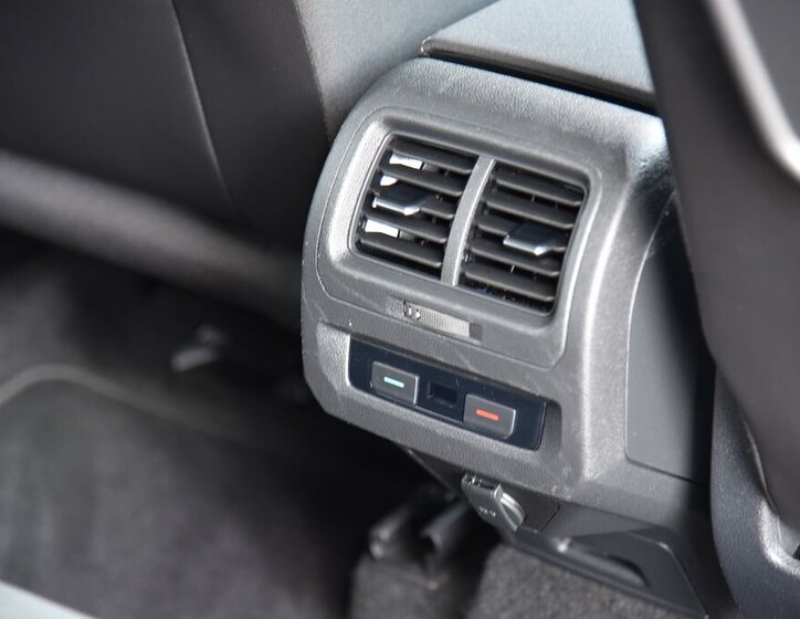 Volkswagen Touran MPV 2,0 l 90 kw