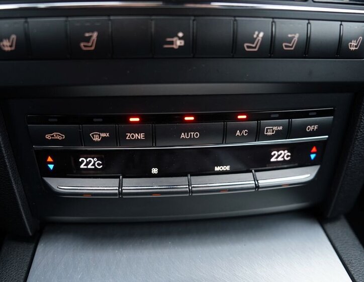 Mercedes-Benz Třídy E 45