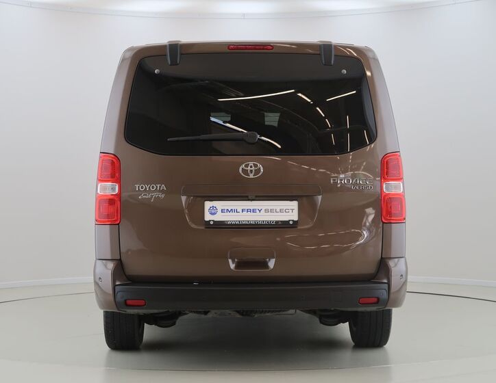 Toyota ProAce 6