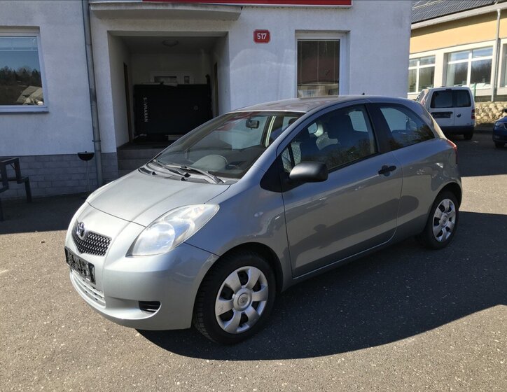 Toyota Yaris Hatchback 998,0 51 kw