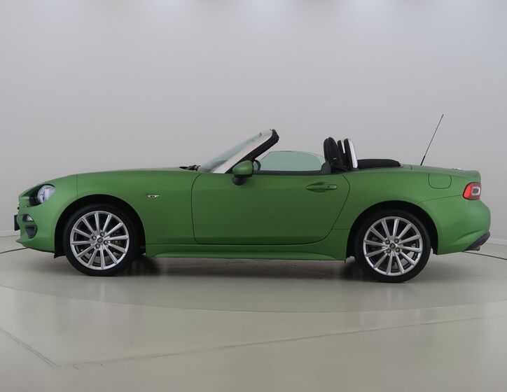 Fiat 124 Spider 16