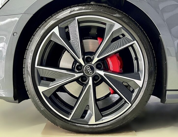 Audi A6 Kombi 3,0 l 210 kw