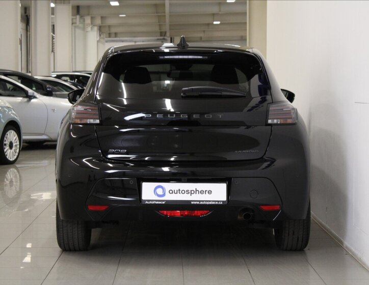 Peugeot 208 Hatchback 1,2 l 74 kw