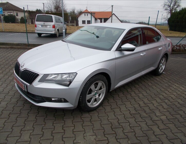 Škoda Superb Sedan 2,0 l 110 kw