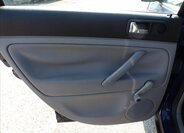 Volkswagen Passat Kombi 1,6 l 74 kw