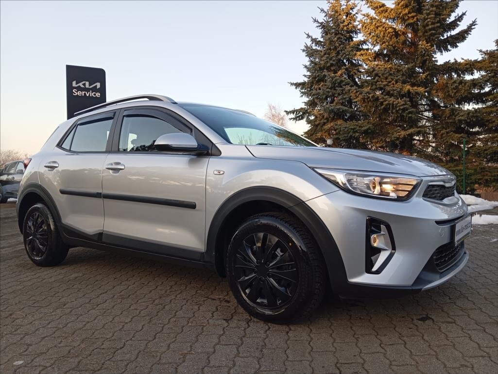 KIA Stonic SUV 1,2 l 62 kw