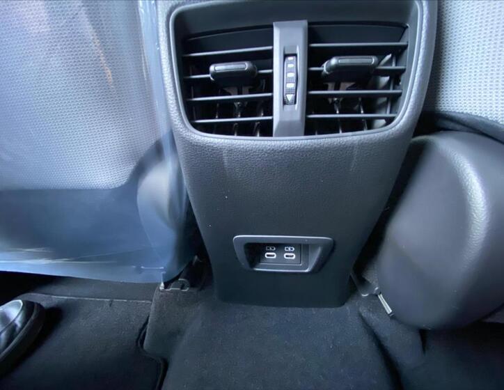 Toyota Corolla Cross 22