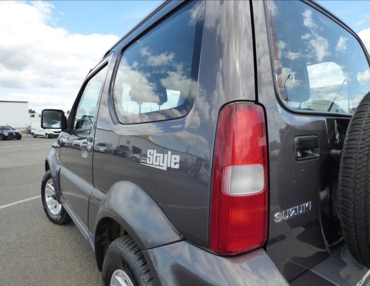 Suzuki Jimny 37