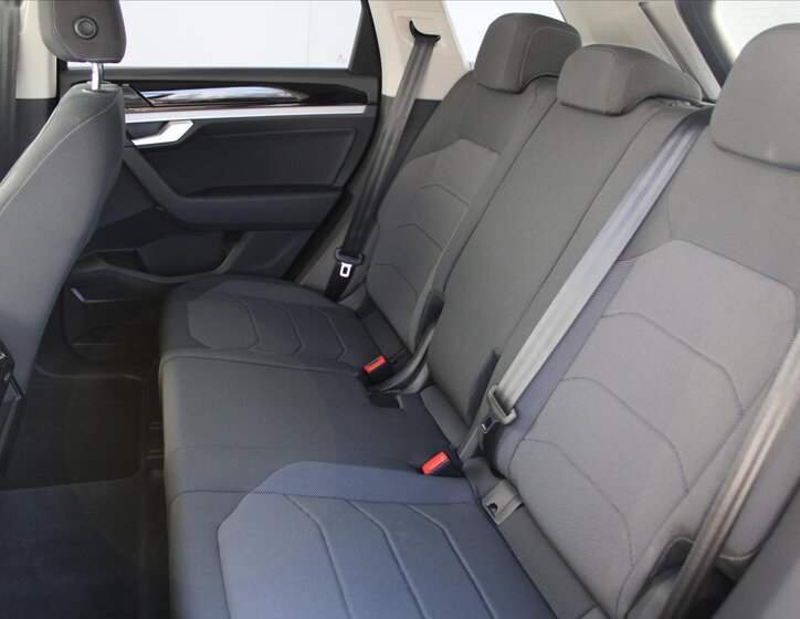 Volkswagen Touareg SUV / Terénní 3,0 l 170 kw