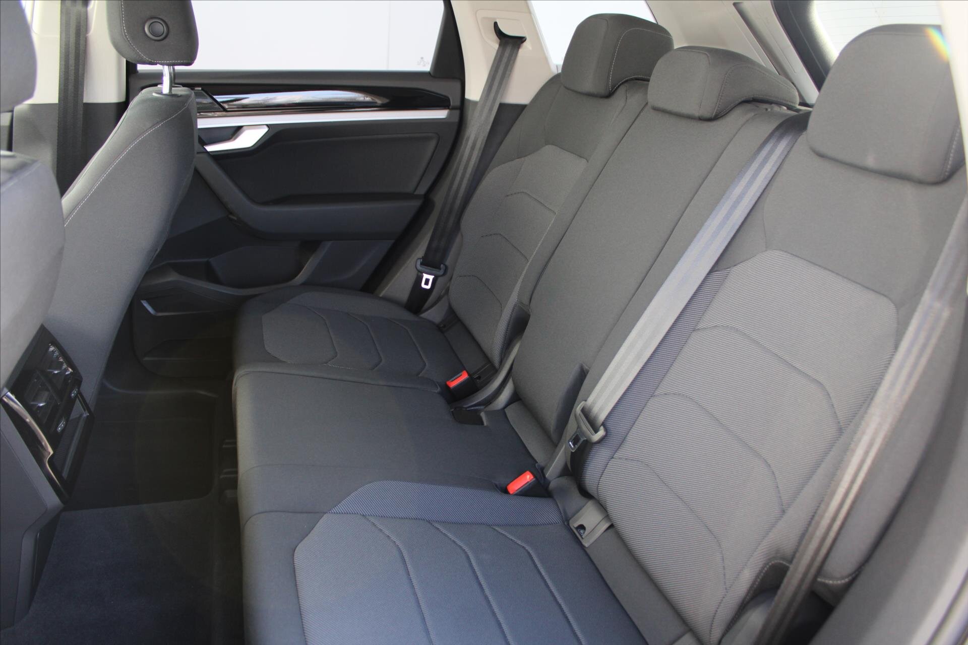 Volkswagen Touareg SUV / Terénní 3,0 l 170 kw