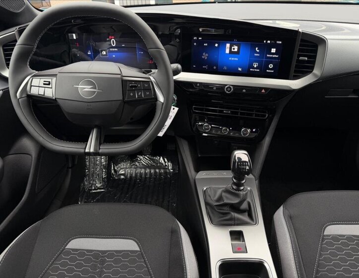 Opel Mokka SUV 1,2 l 100 kw