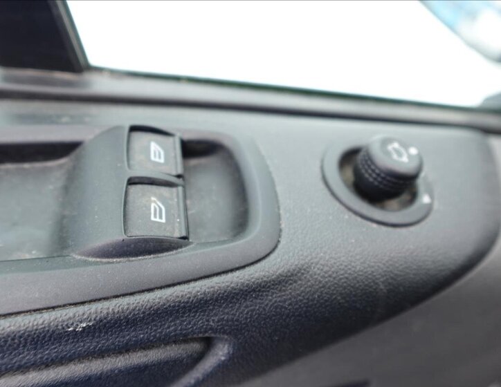 Ford Transit Custom Ostatní 2,0 l 77 kw