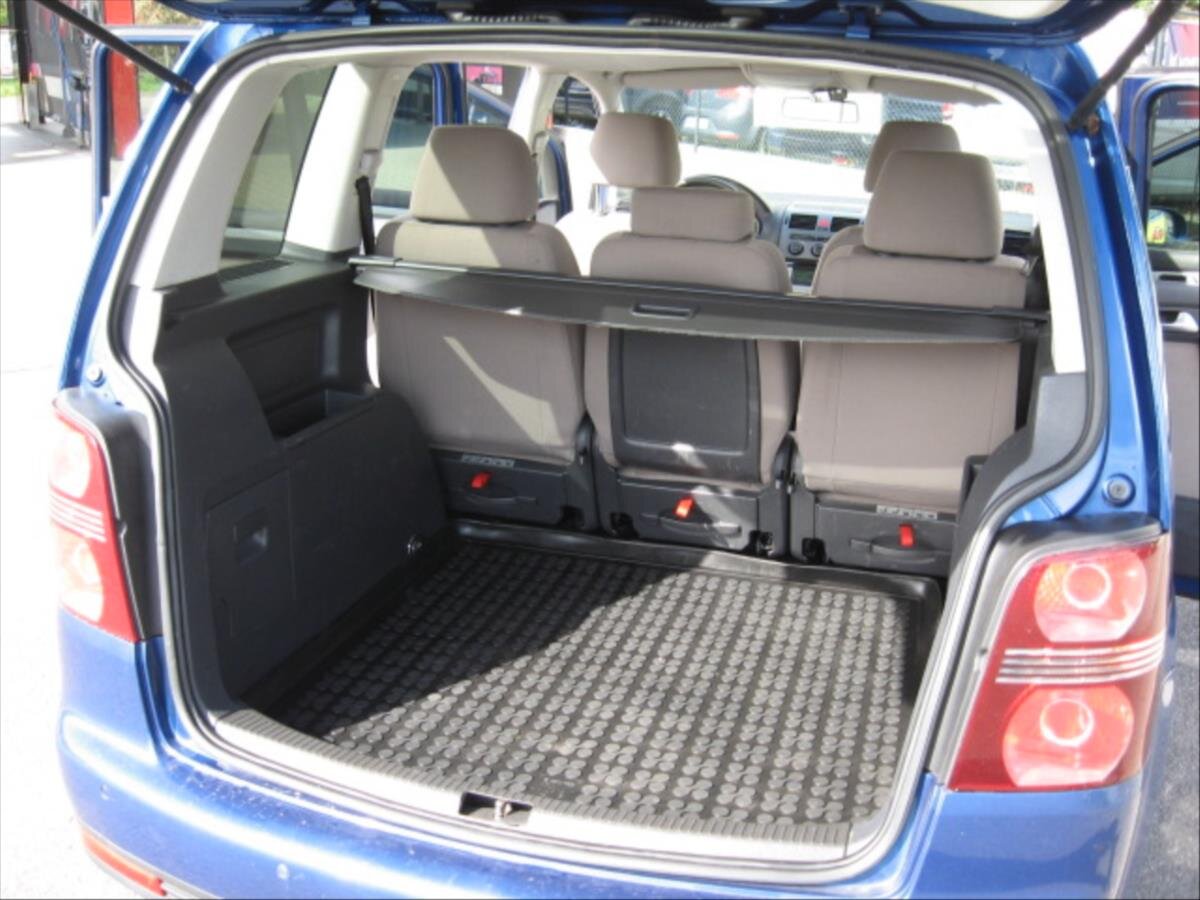 Volkswagen Touran Kombi 2,0 l 103 kw