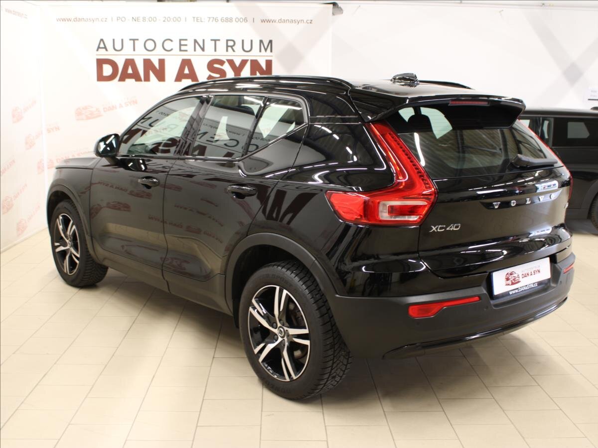 Volvo XC40 Kombi 2,0 l 145 kw