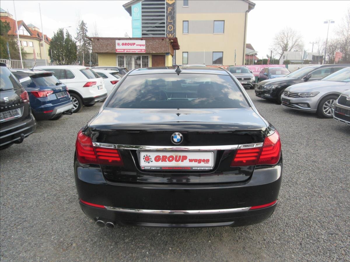 BMW Řada 7 Sedan / Limuzína 3,0 l 190 kw