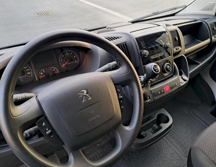Peugeot Boxer 5