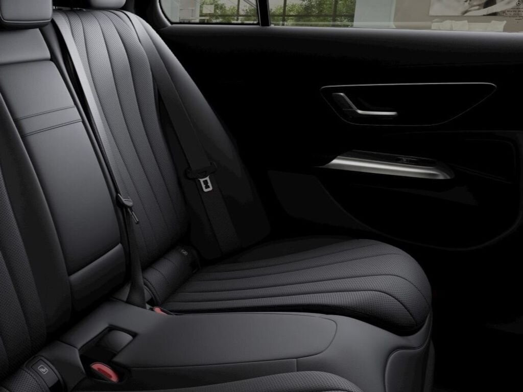 Mercedes-Benz Třídy E Sedan / Limuzína 2,0 l 137 kw