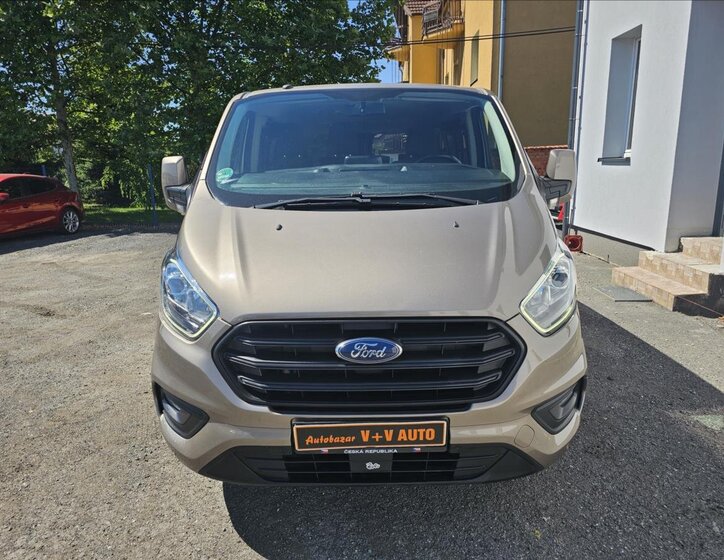 Ford Transit Custom 2