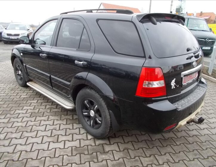 KIA Sorento SUV / Terénní 2,5 l 125 kw