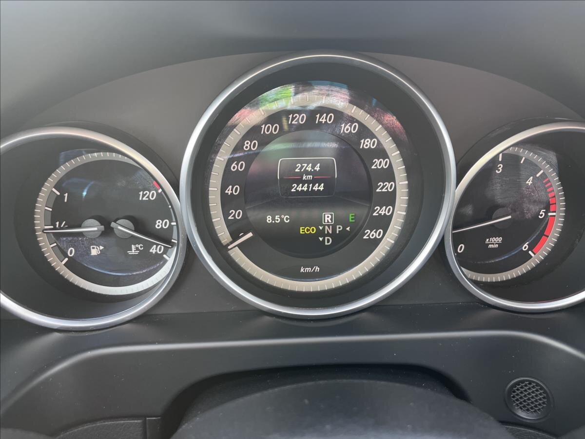 Mercedes-Benz Třídy E Kombi 3,0 l 190 kw