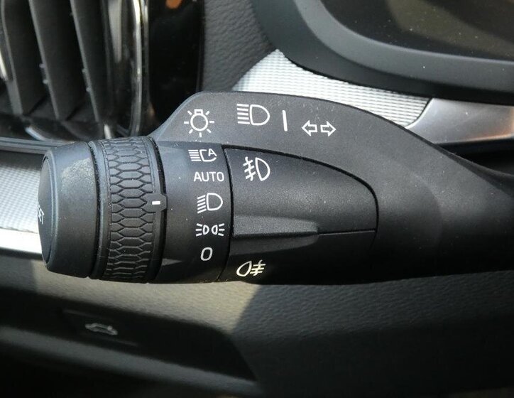 Volvo S60 Sedan / Limuzína 2,0 l 184 kw