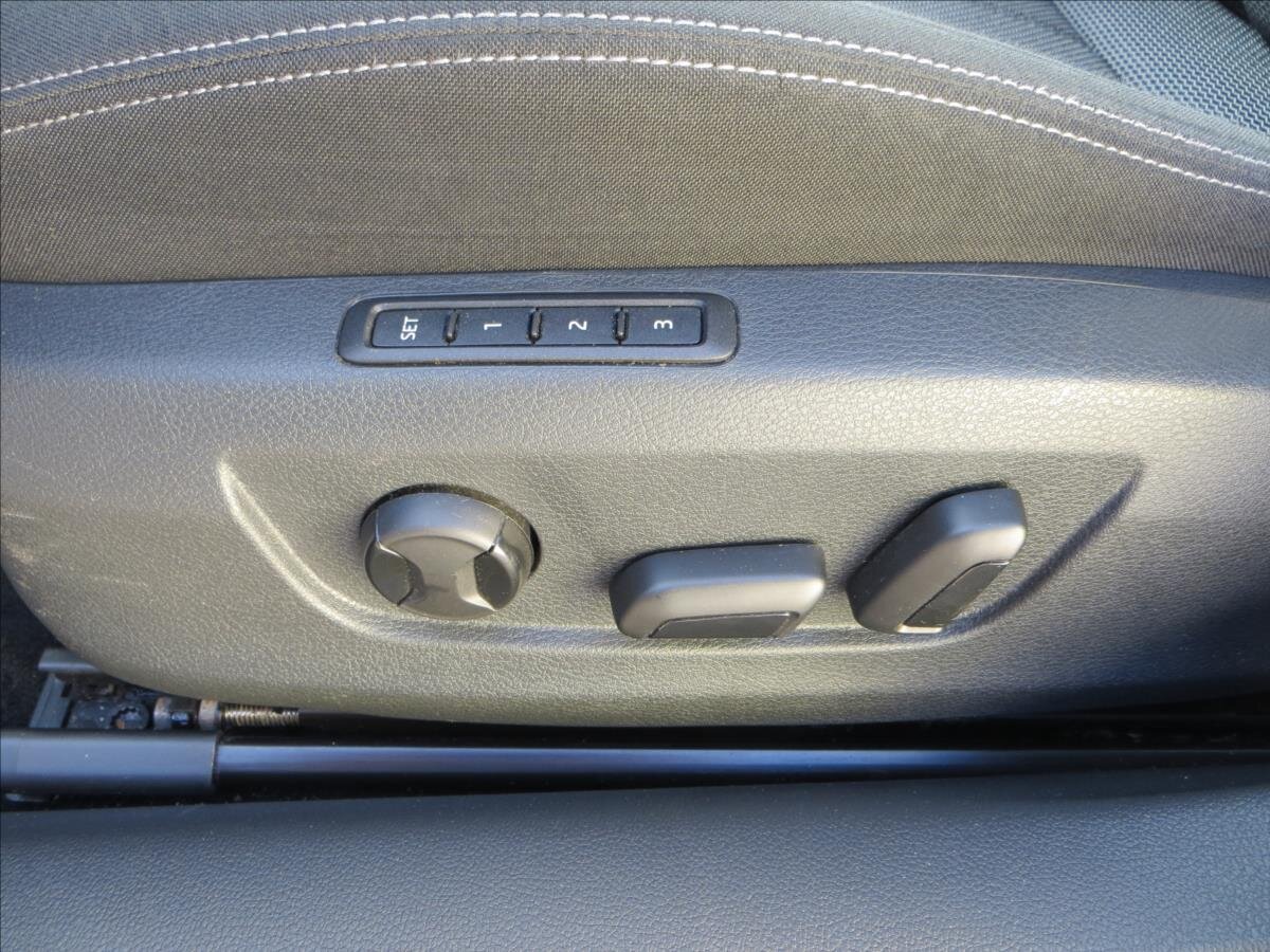 Škoda Superb Kombi 2,0 l 110 kw