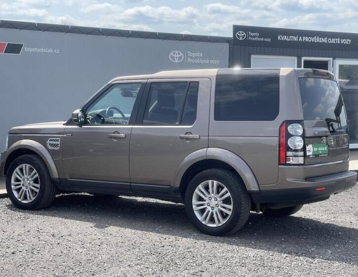 Land Rover Discovery 5