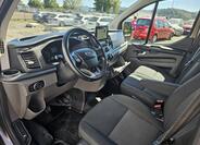 Ford Transit Custom 10
