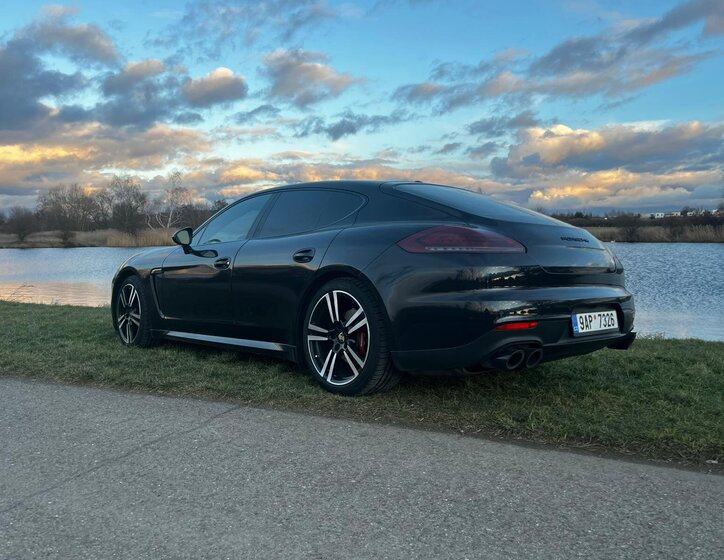Porsche Panamera Hatchback 3,7 l 228 kw
