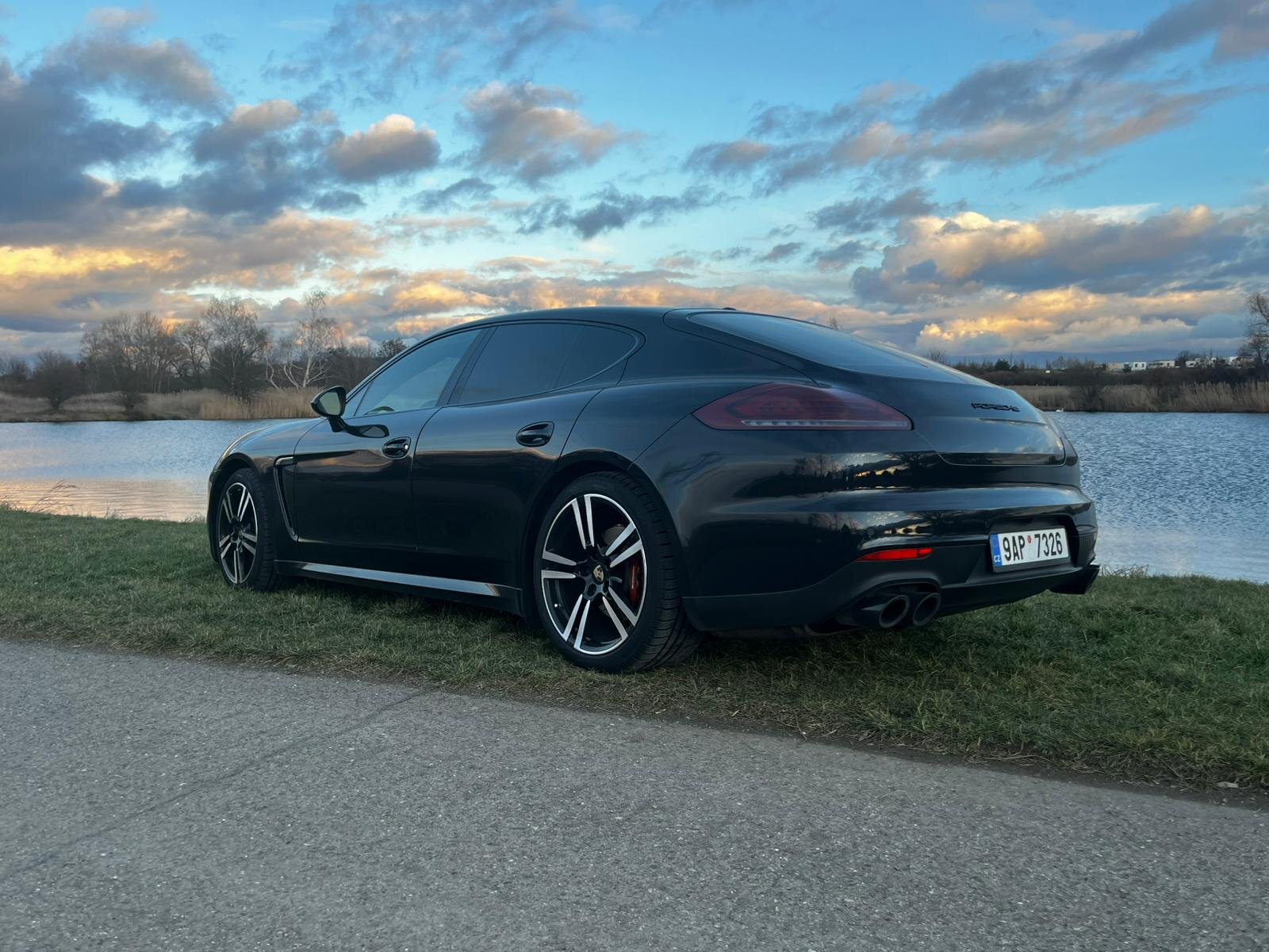 Porsche Panamera Hatchback 3,7 l 228 kw