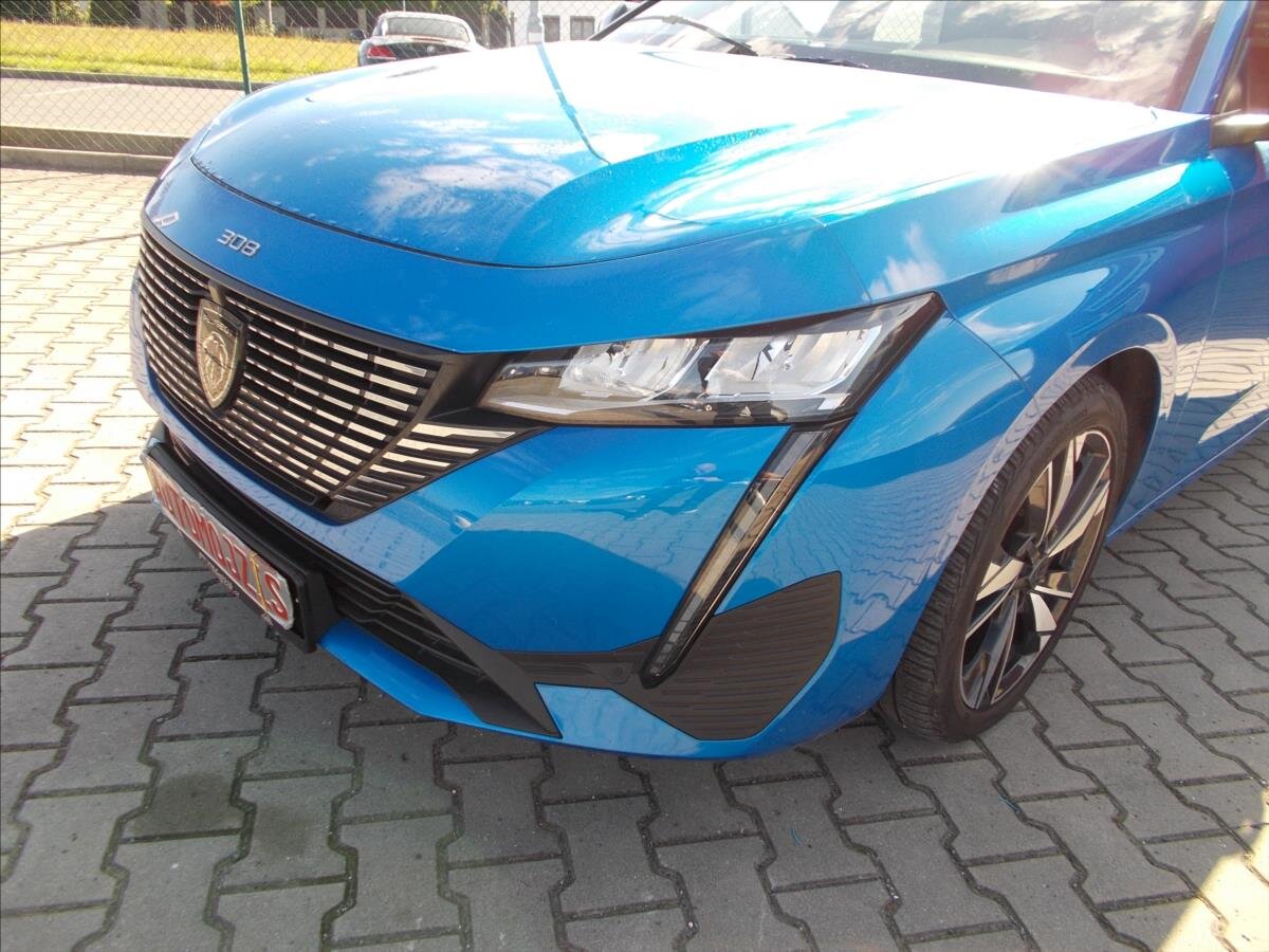 Peugeot 308 Hatchback 1,5 l 96 kw
