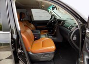 Lexus LX 570 14