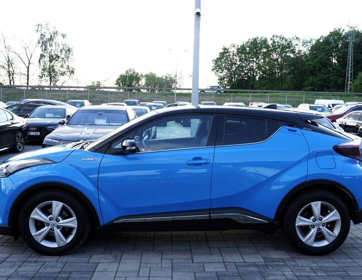 Toyota C-HR 3