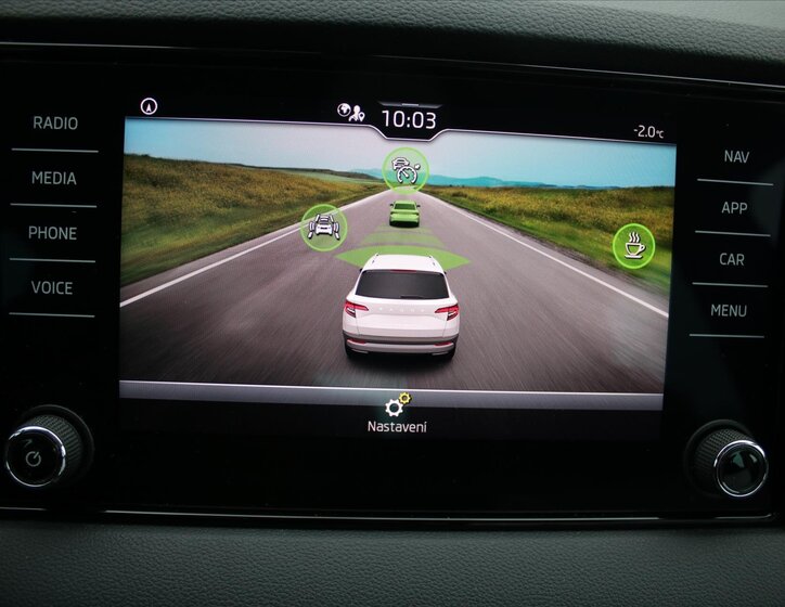 Škoda Karoq SUV 1,5 l 110 kw