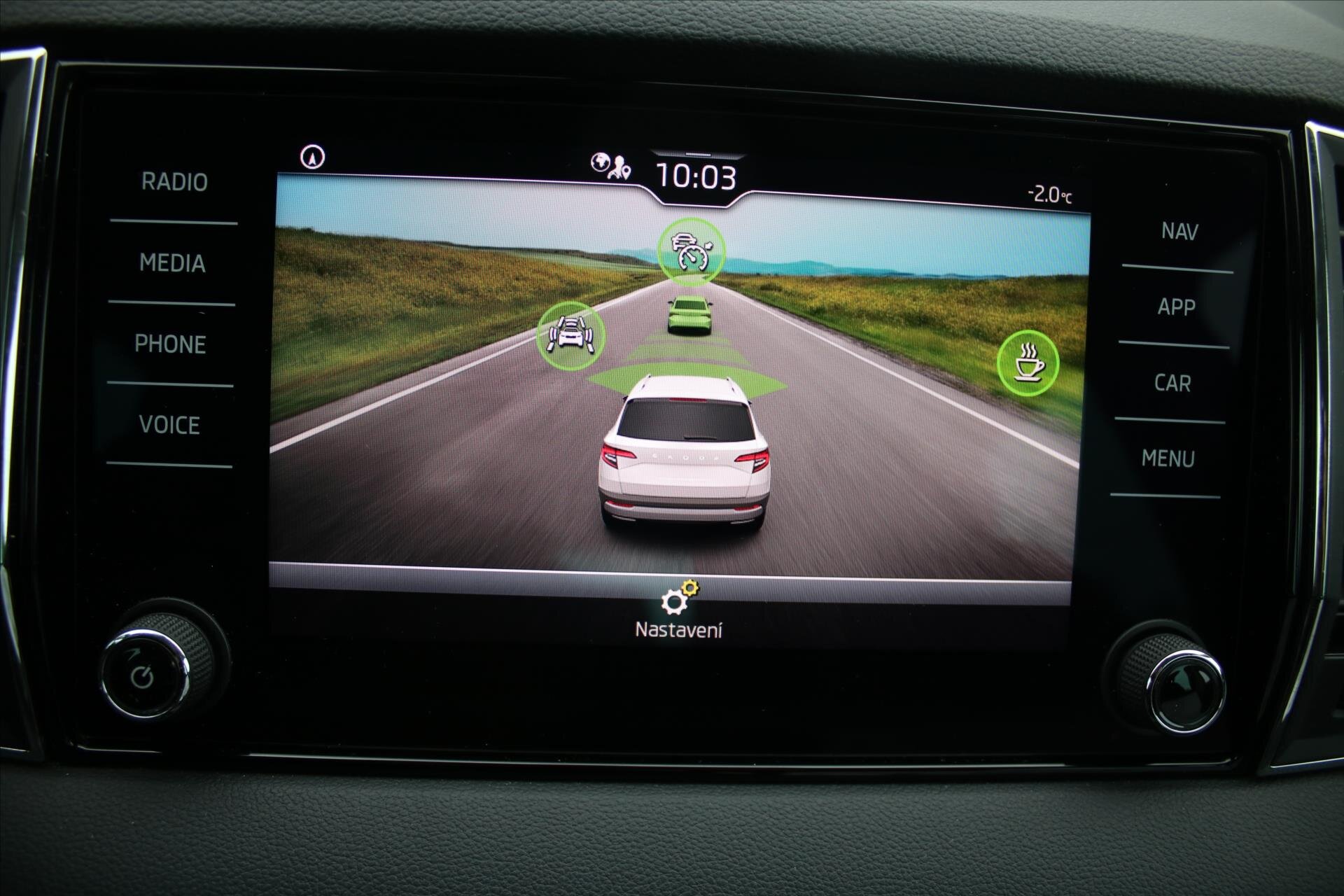 Škoda Karoq SUV 1,5 l 110 kw