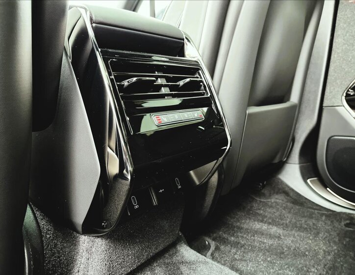 Land Rover Range Rover Sport SUV / Terénní 3,0 l 221 kw