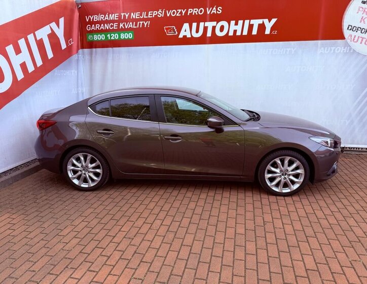 Mazda 3 Sedan / Limuzína 2,0 l 88 kw