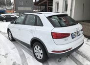 Audi Q3 10
