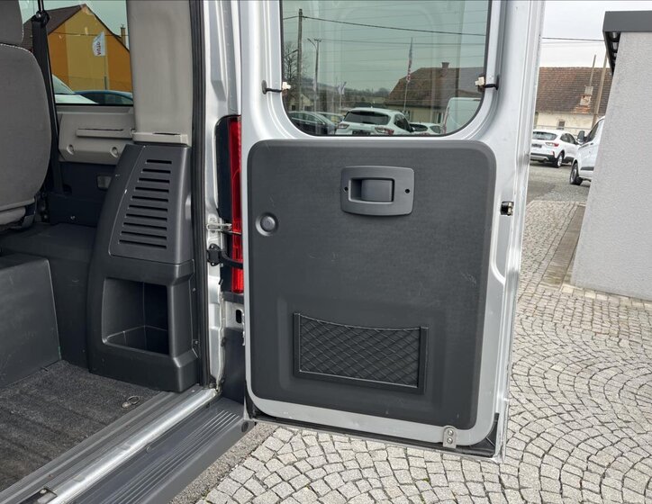 Peugeot Boxer Kombi 2,2 l 88 kw