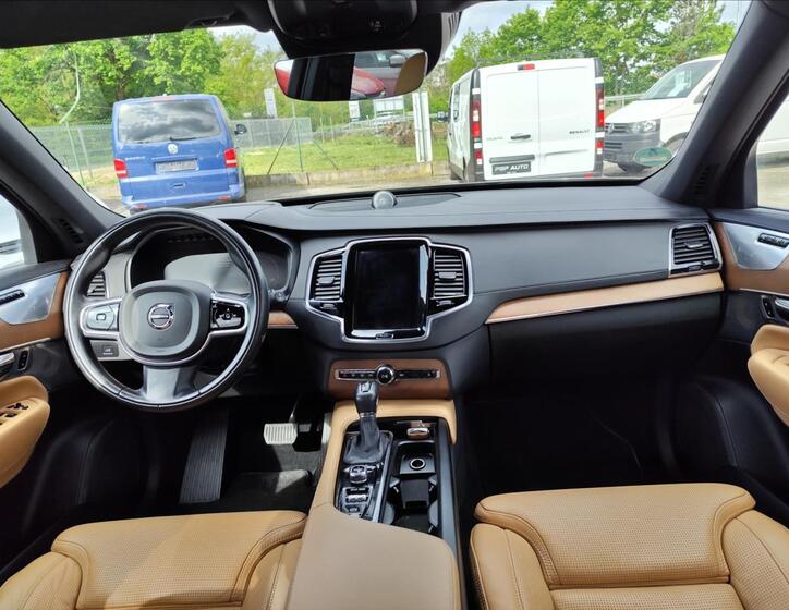 Volvo XC90 5