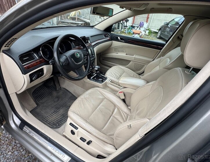 Škoda Superb Kombi 3,6 l 191 kw