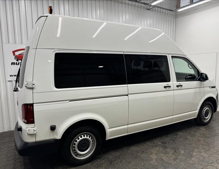 Volkswagen Transporter Kombi 2,0 l 81 kw