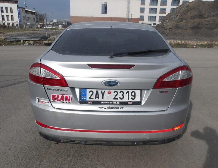 Ford Mondeo Hatchback 2,0 l 103 kw