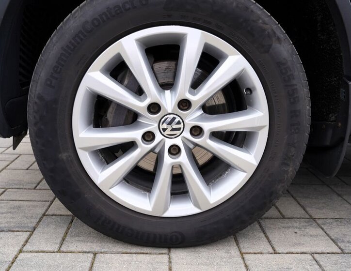 Volkswagen Touareg SUV / Terénní 3,0 l 176 kw