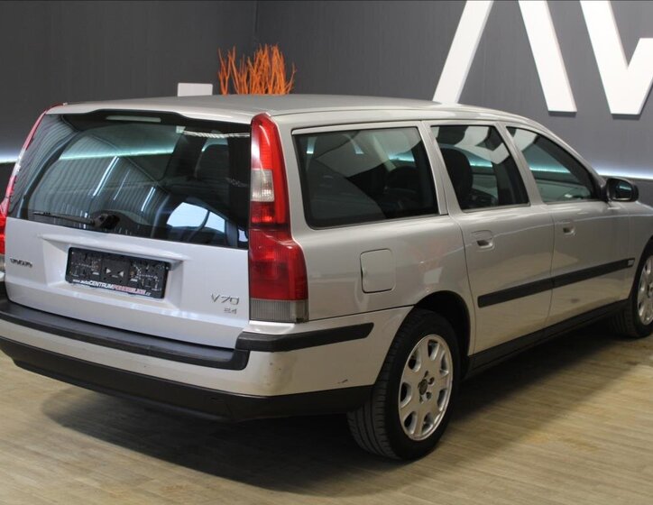 Volvo V70 Kombi 2,4 l 125 kw