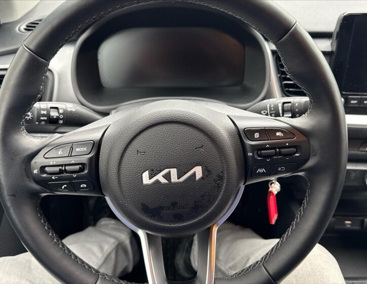 KIA Stonic Hatchback 1,2 l 57 kw