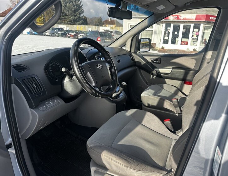 Hyundai H 1 Kombi 2,5 l 125 kw