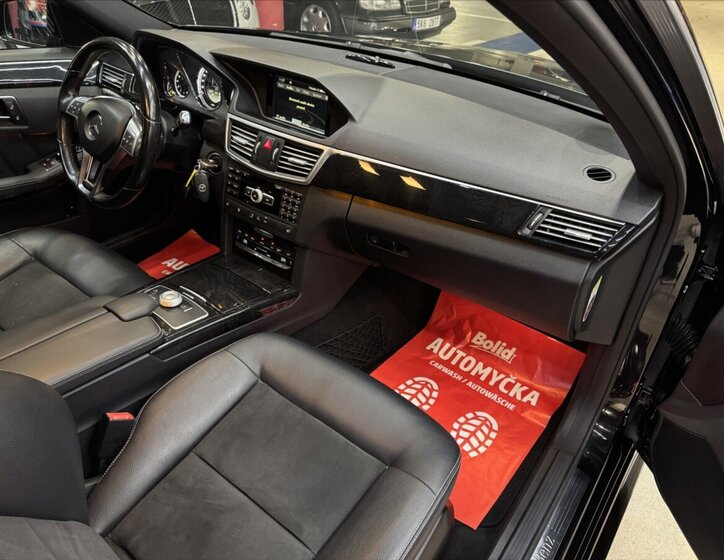 Mercedes-Benz Třídy E 11