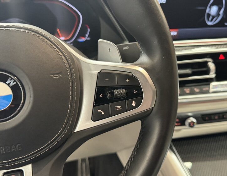 BMW X6 SUV / Terénní 3,0 l 250 kw