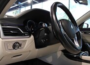 BMW Řada 7 11